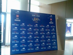 display photocall popup